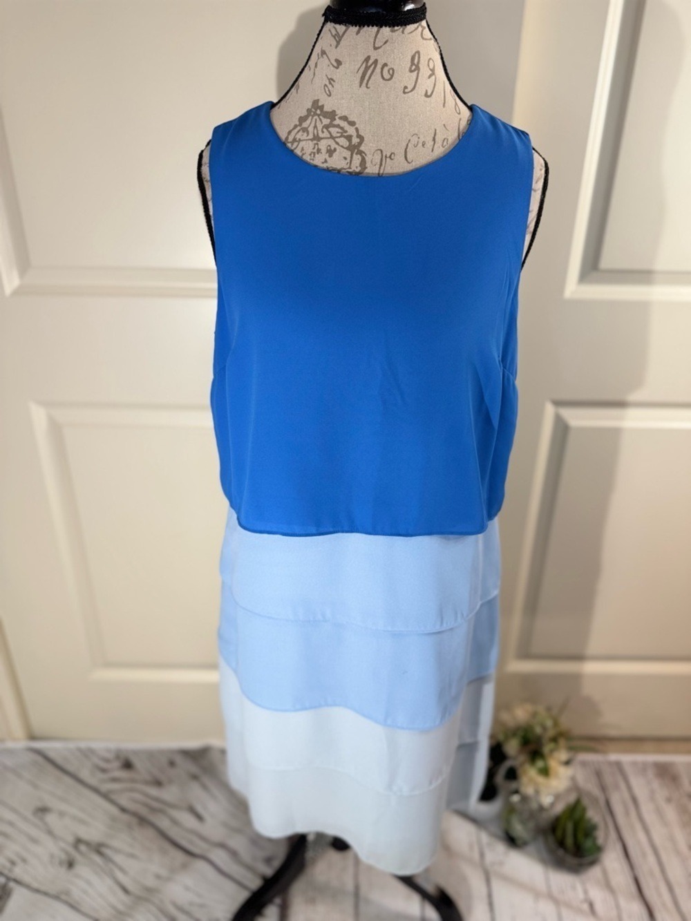 Vince Camuto Layered Chiffon Ombre Blue Sleeveless Shift Dress 12
